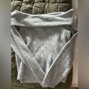 H&M Light Gray Ribbed Off the Shoulder Sweater